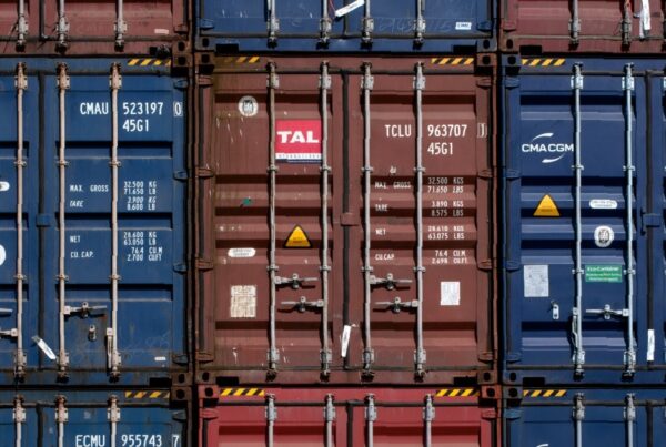 What is Dropshipping