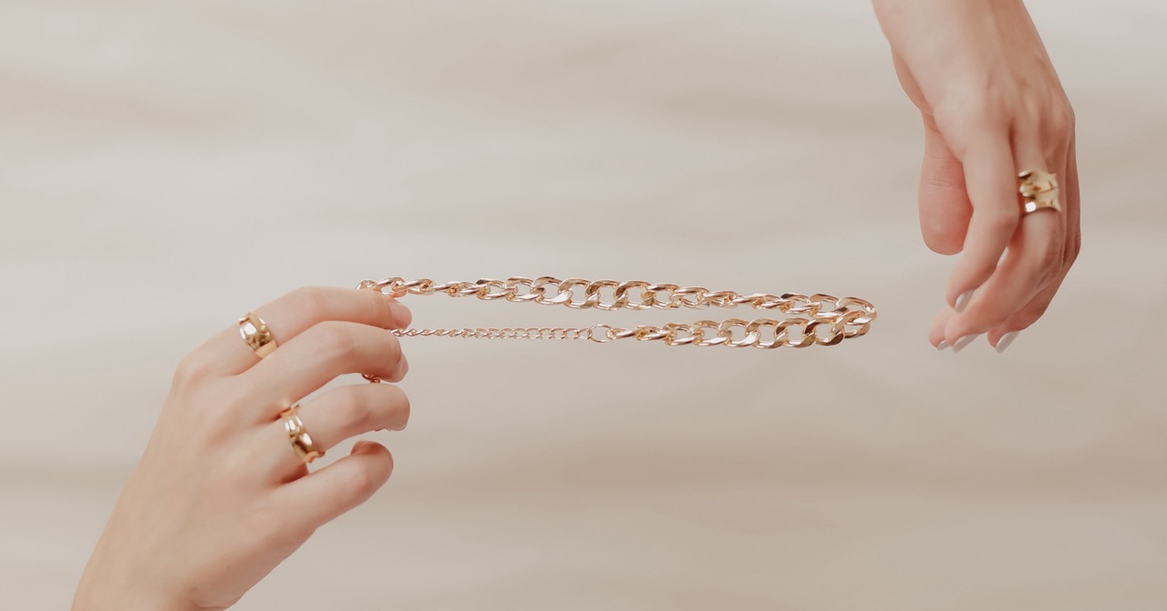Selling Jewellery in an Online Store. Blog 446