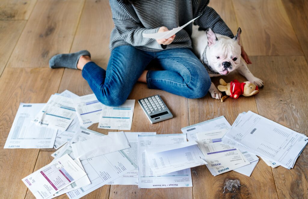 Merchant tackling business bills