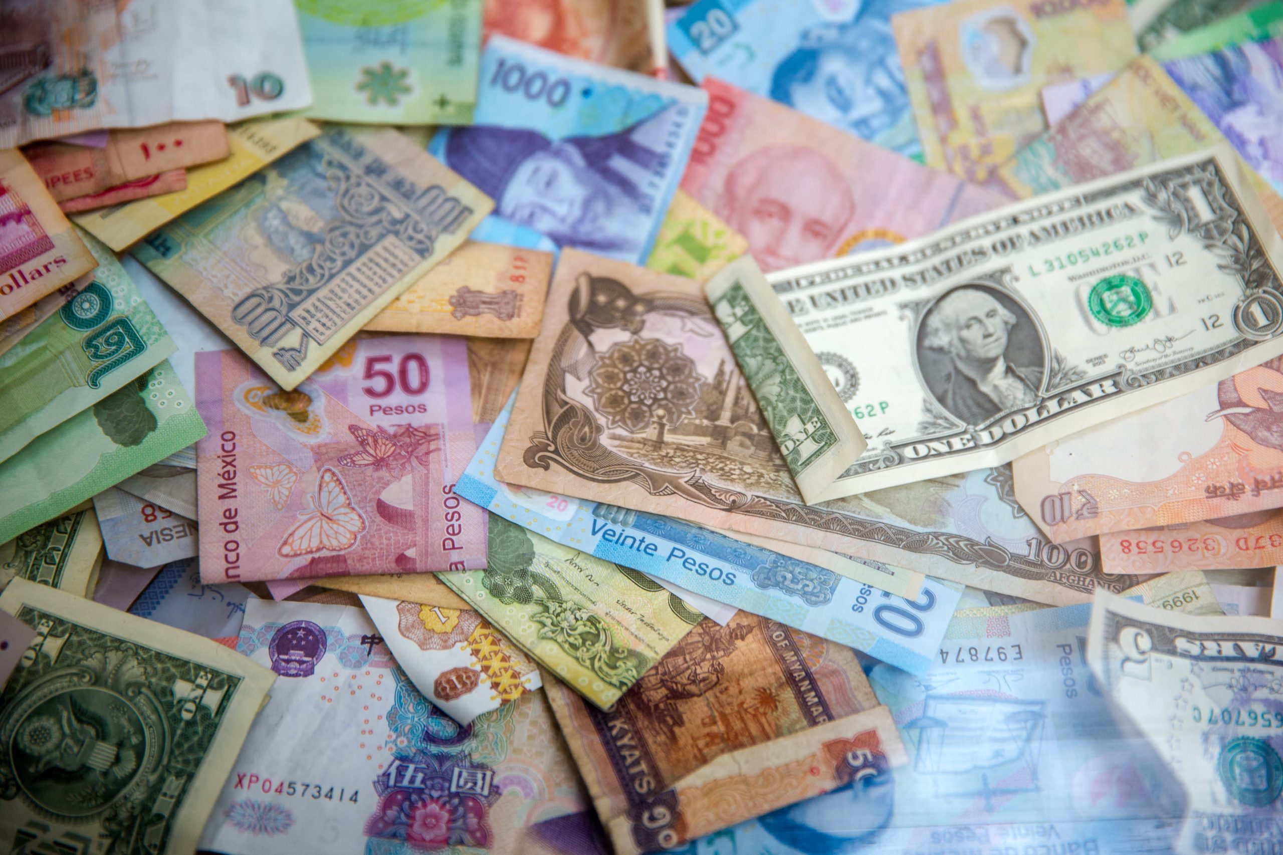 International bank notes in a variety of currencies